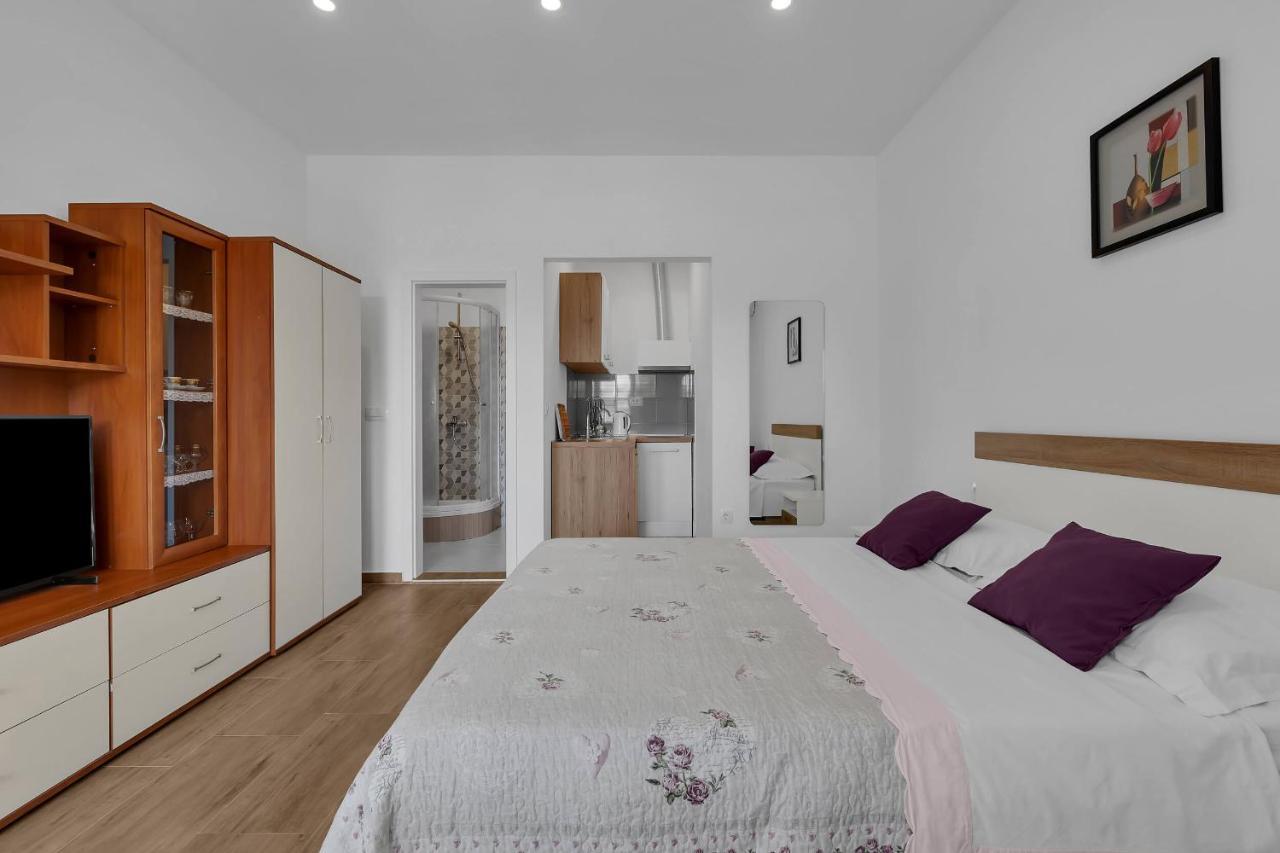 Apartment Sea Breeze Tucepi